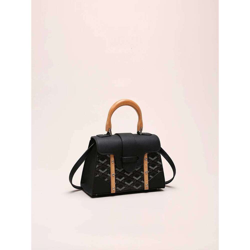 Vintage Handheld Dog Tooth Handbag with High Quality Retro Design Newly Trendy and Fashionable Cross Square Bag