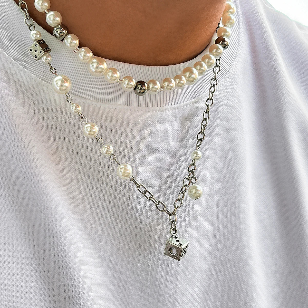 Salircon Steampunk Metal Dice Pendant Short Necklace Mens Gothic Pearl Chain Clavicle Necklace Aesthetic Neck Jewelry 250522