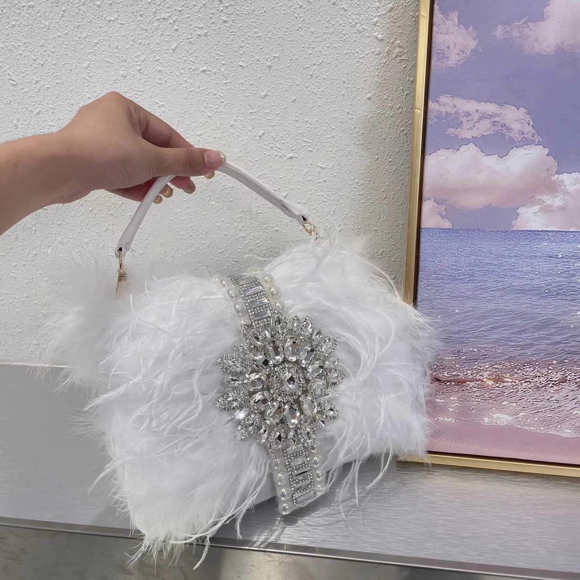 Luxury Feathers Handbags Designer Rhinestone Evening Bags for Women Diamond Shoulder Crossbody Bag Pearl Faux Fur Wedding Purses W250527