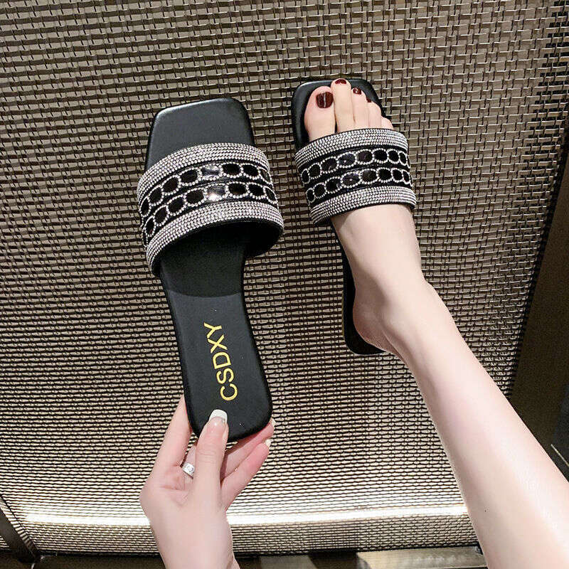 Comfortable Flat Bottomed Sandals For Women One Line Women's Sandals 2025 New Summer Designer Sandals Plus Size Fashionable Rhinestone Slippers F