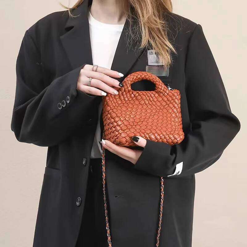 Handheld Woven Basket for Women New Trend This Year Niche Single Shoulder Crossbody Chain Mini Tote Bag