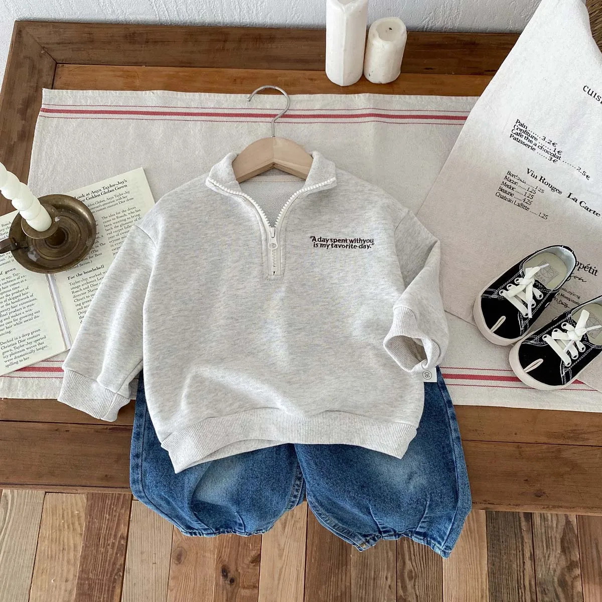 Childrens clothing fashion letter polo shirt sweatshirt for boys and girls autumn winter item stylish baby cloth 250527