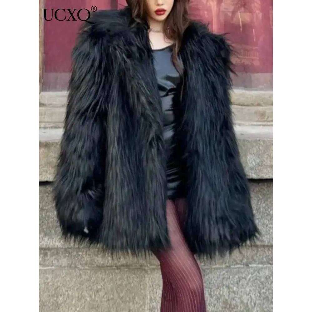 UCXQ Temperament Faux Fur Coat European Style Street Fashion All Match Loose Casual Women's Outerwear 2025 Autumn Winter 23C2516