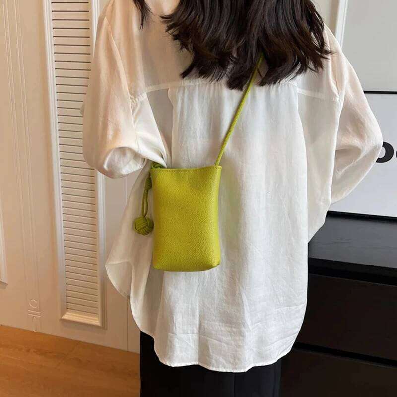 Women's Bags Designer Women Leather Mobile Mini Lipstick Crossbody Designer Cell Phone Lightweight Fashion Shoulder Bag Travel Purse