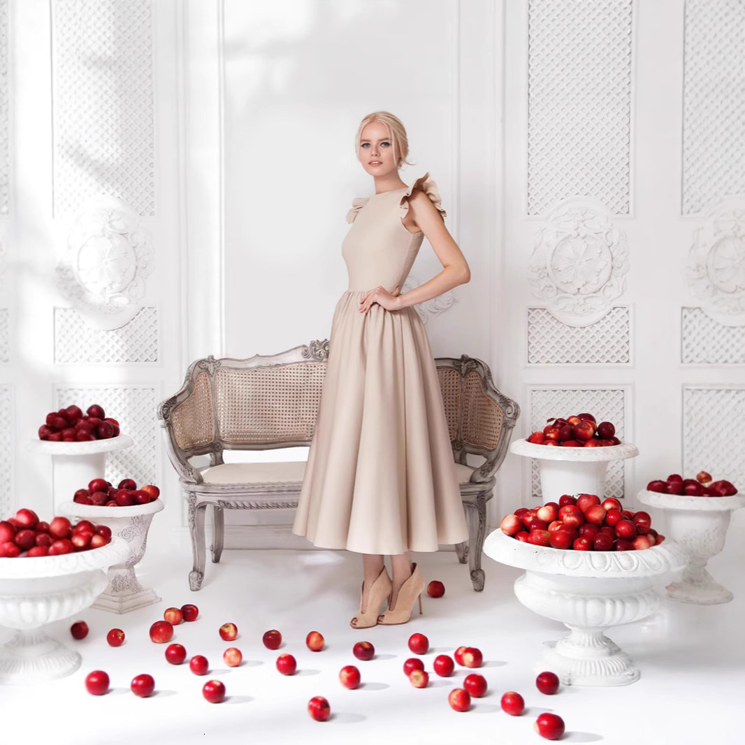 Princess dress with flying sleeves and milk silk skirt