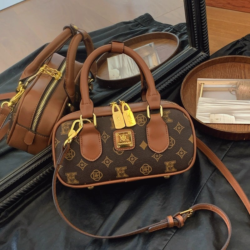 New Fashion designer bag 2025 square saddle bag for women high quality bag handbag shoulder cross body colorful bag