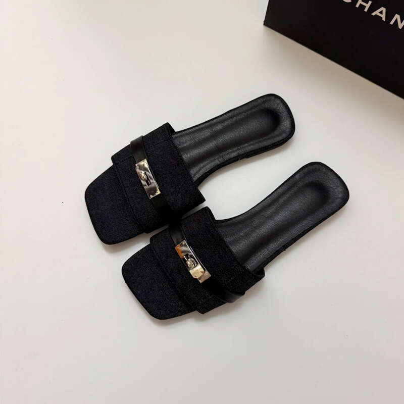 ~ Square Toe Lock Buckle Flat for Women Summer Outdoor High-end Fashion Casual Beach Slippers