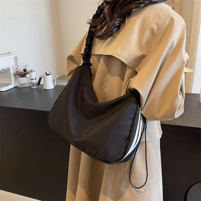 Fashion Pleated Cloud for Women, Crossbody Trendy Versatile Shoulder Bag, Large Capacity, Simple Lightweight Storage Casual Bag