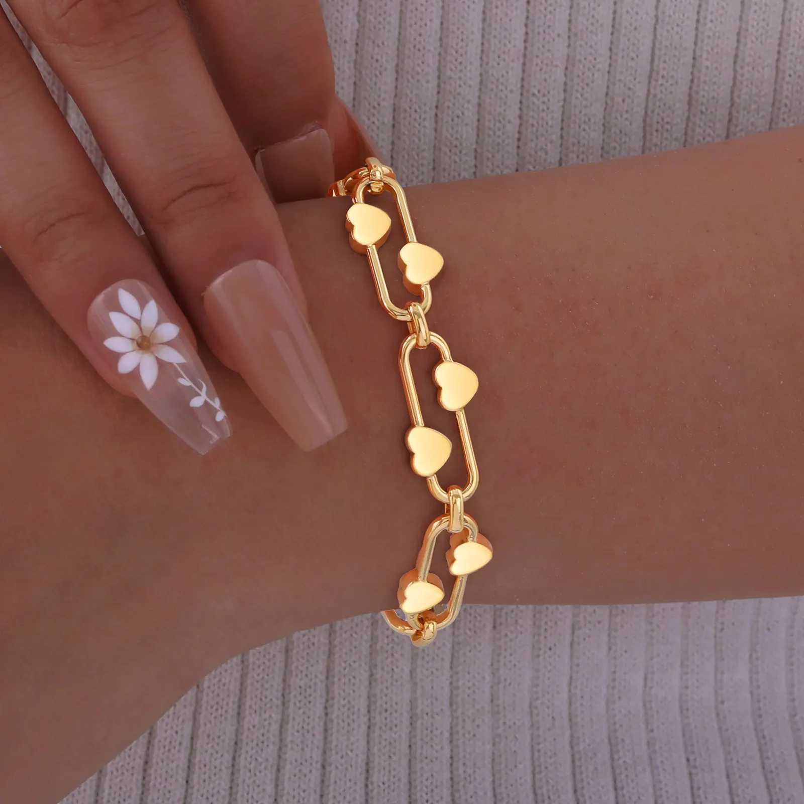 Dainty Heart-shaped Bracelet for Women Stainless Steel Waterproof Oval Handmade Chain Bracelet Charm Jewelry Gift W250526