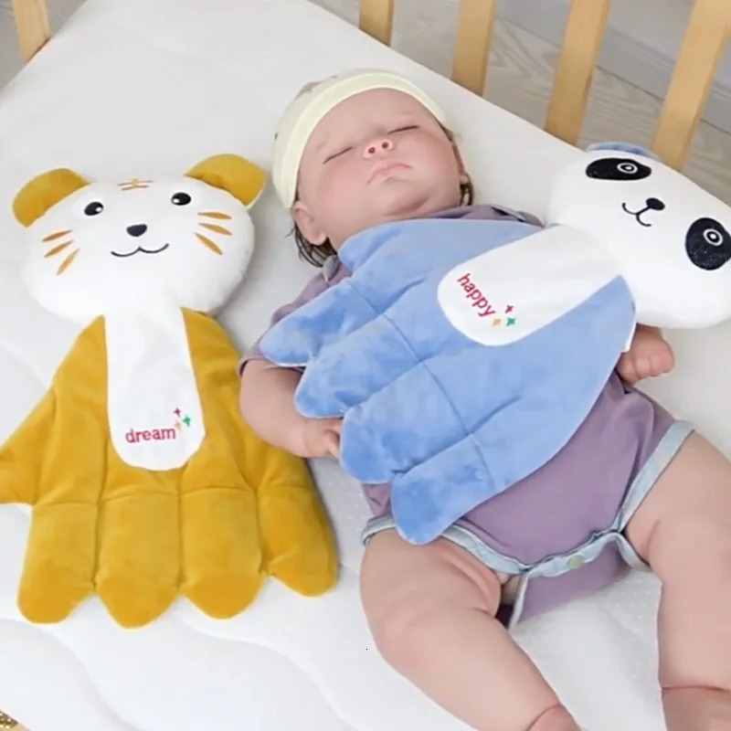Baby Soothing Hand Palm Patter for Sleep Startle Prevention Infant Calming Sleepers Cartoon Animal Pillow borns Girl Boy 250527