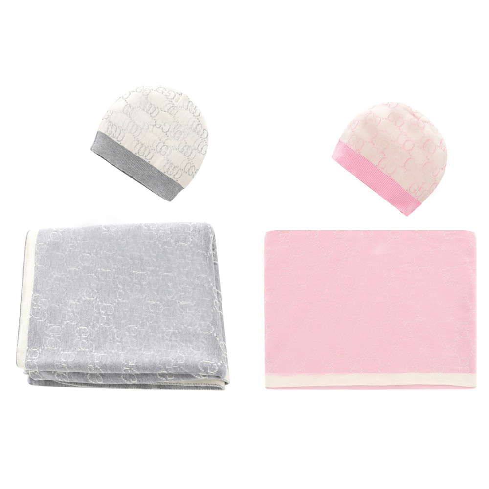 Baby Cotton Blankets hat boy girl children Luxury knitted jacquard kids designer Letter car air conditioner blanket mattress carriage hug qu L260515