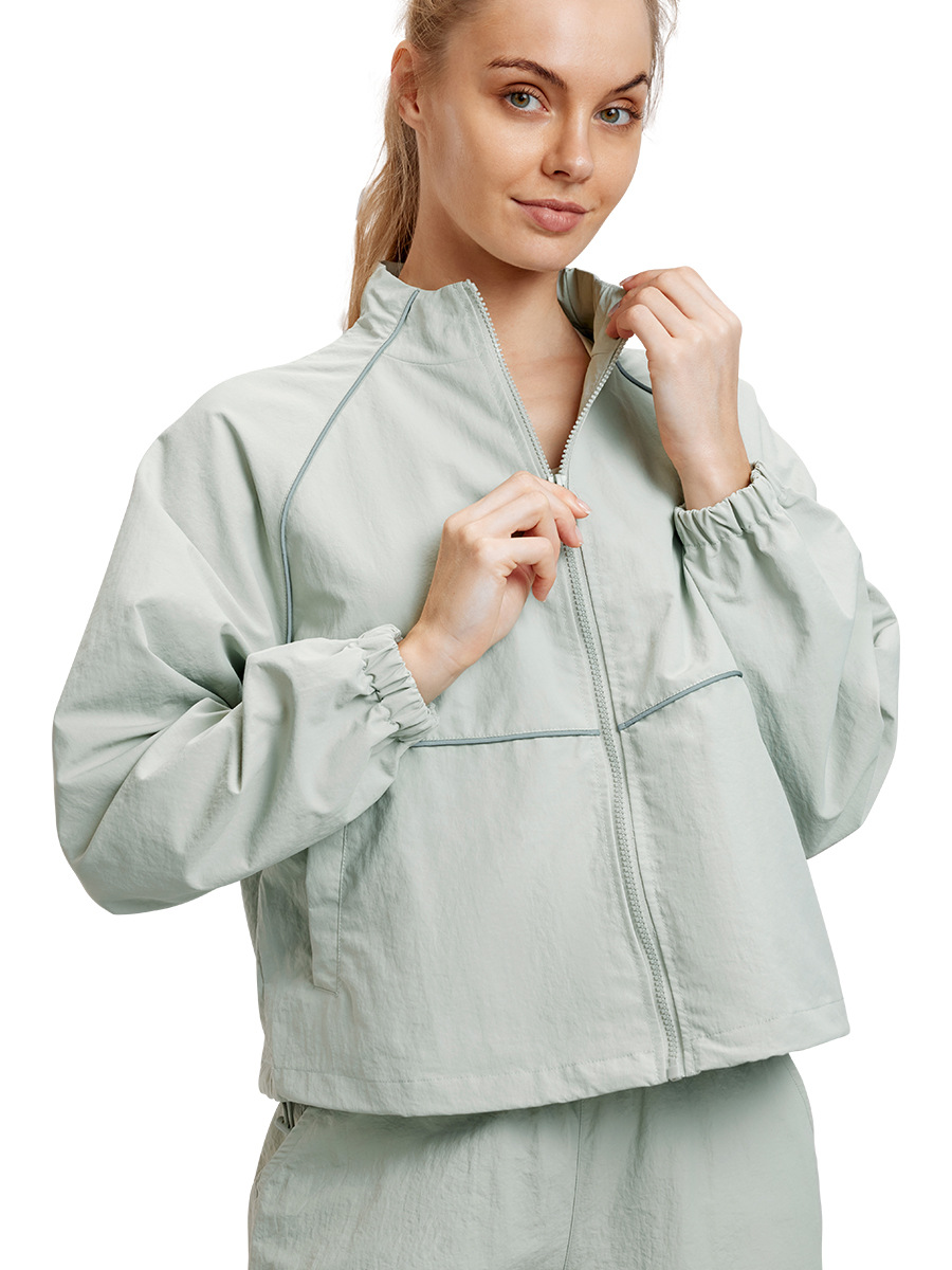 2025-- Loose Sports Jacket Women's Autumn Sports Lightweight Jacket Back Mesh Breathable Outdoor Hiking Jacket