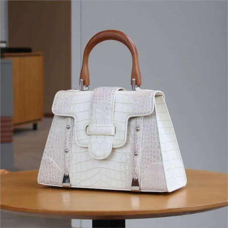 Women's Bags Designer Brand Women's Handbag Fashionable Light New Designer High-End Temperament Wooden Handle Crossbody Shoulder Bag