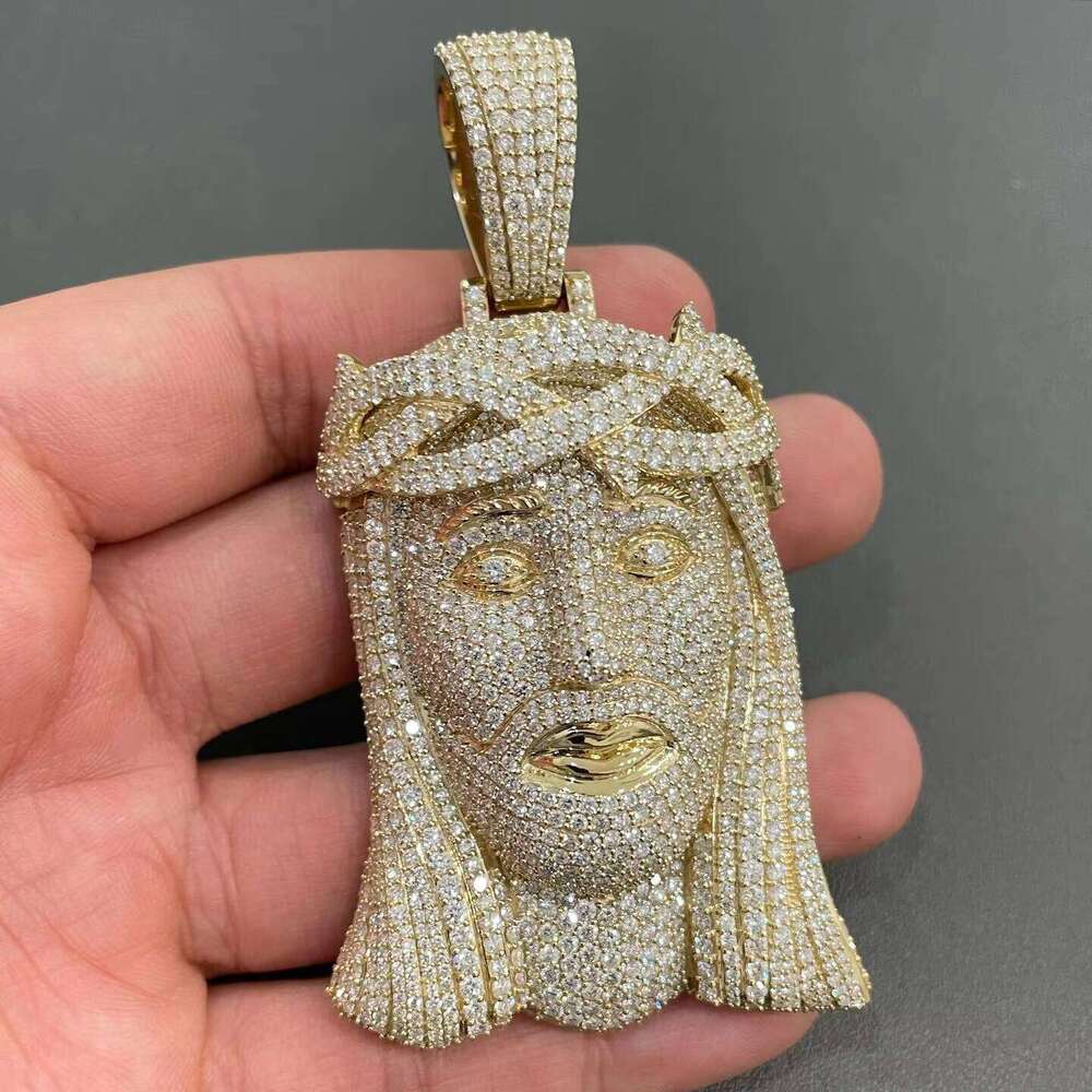 Custom Hip Hop Iced Out Jesus Faced Moissanite in Sterling Sier for Men & Women Fashion Necklace Pendant Jewelry