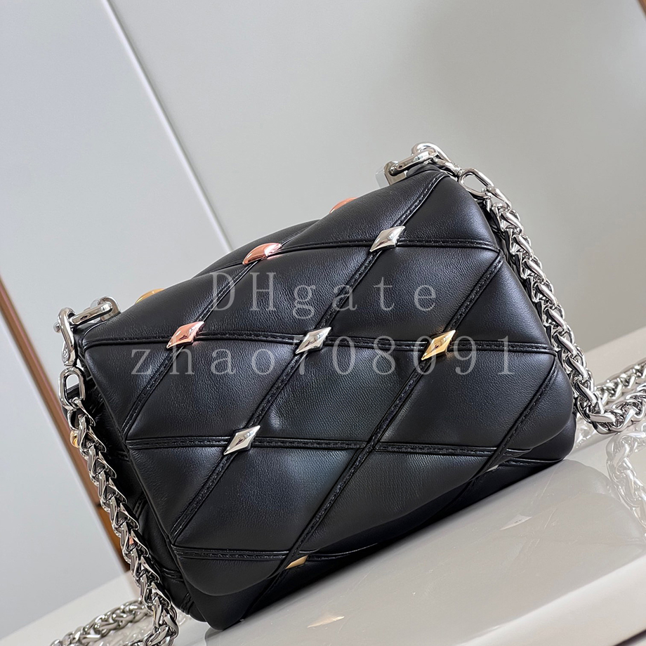 Diamond quality Designer Shoulder Bag Lambskin leather Chain Bag 15CM Luxury Crossbody Bag With box LG01A1