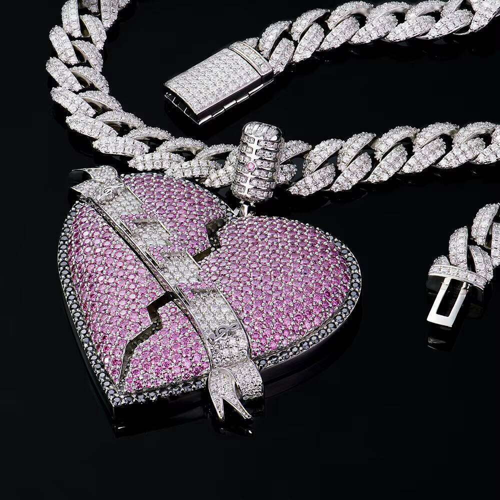 Custom Unisex Hiphop Gold Plated Sterling Sier Jewelry Pink Broken Heart Vvs Dia Mossanite Moissanite Pendant