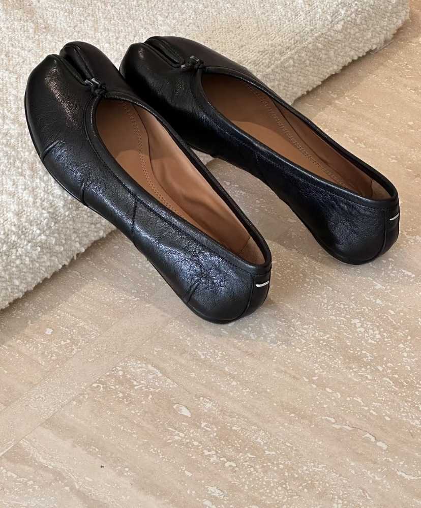 M6 pleated ballet shoes tabi split toe single shoe pigs hoof shoes one foot shallow mouth niche style