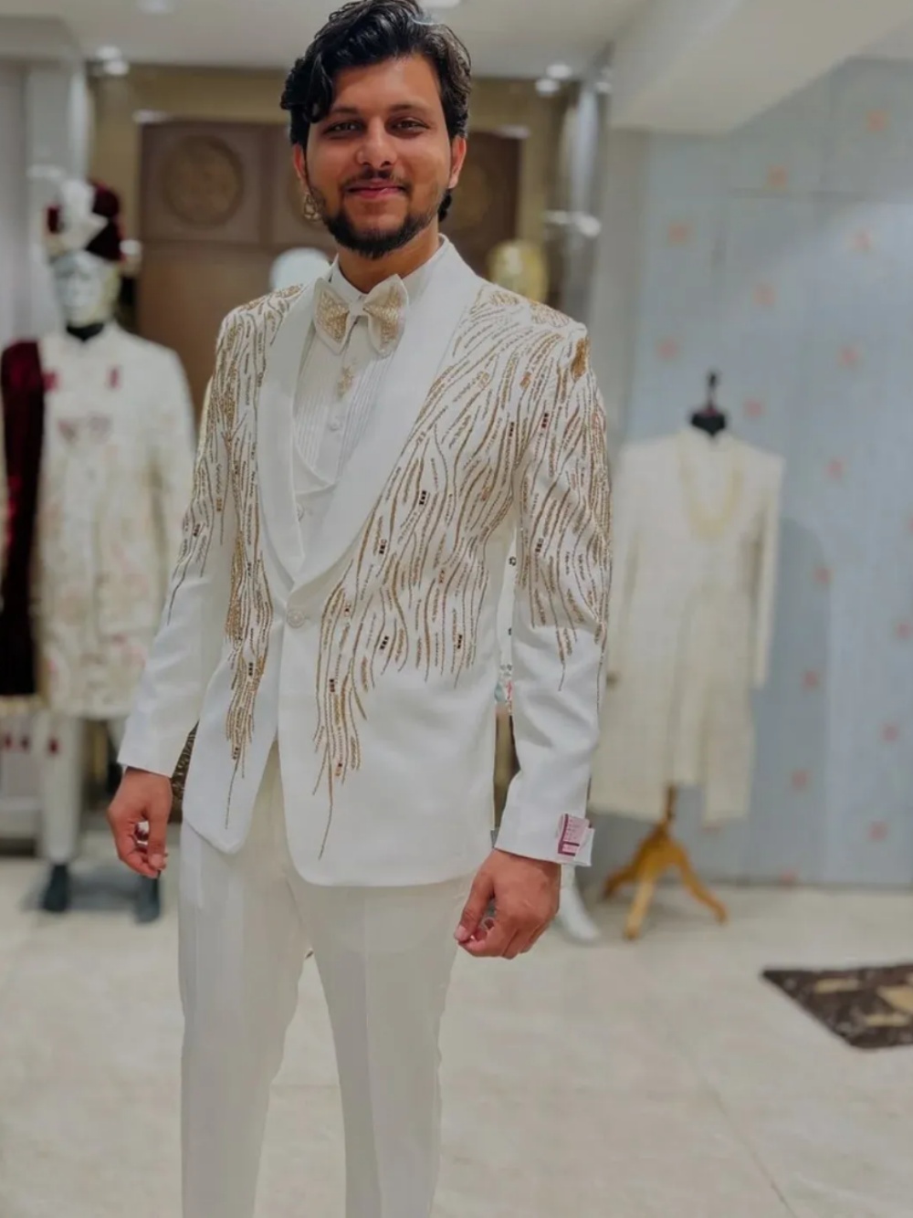 Handsome Beaded Wedding Tuxedos 2 Piece Set Jacket Pants One Button Men Suit Elegant Customized Groom Wear Party Suits