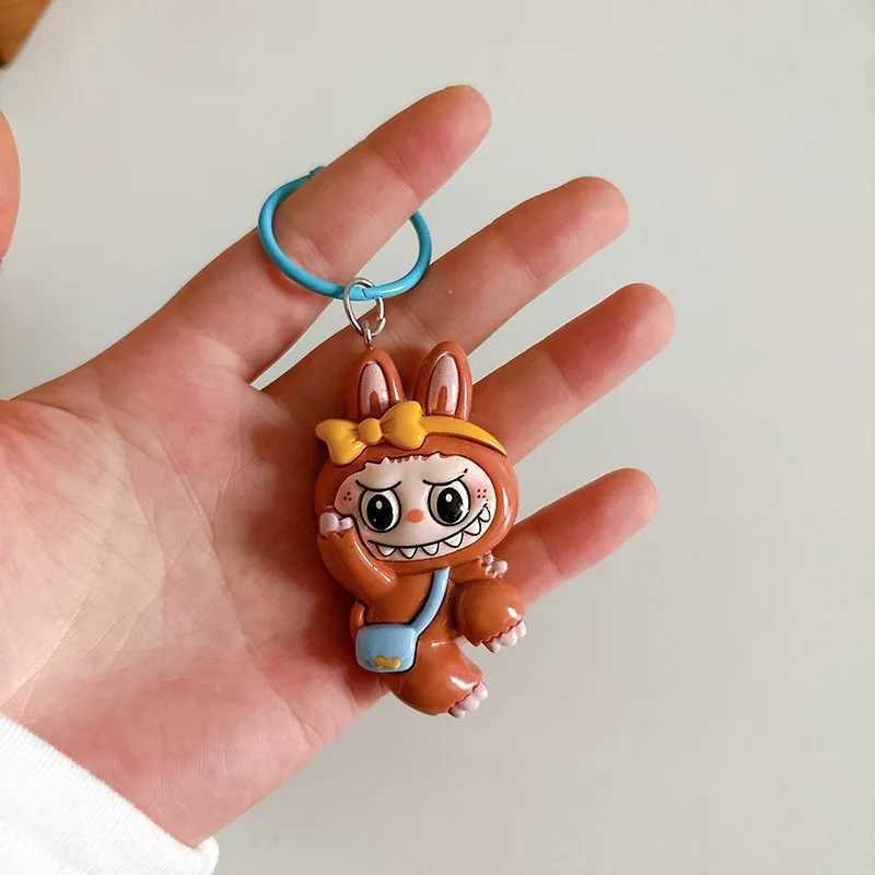 New Resin Sports Leisure Labubu Keychains For Women Y2k Bag Pendant Couple Car Key Chains Jewelry Gift Decoration Accessories W250526