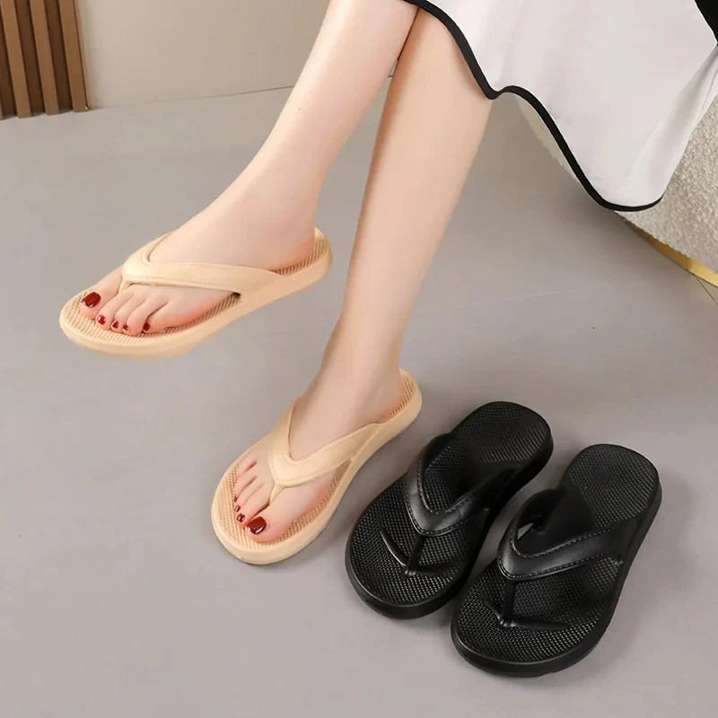Mens flat sandals Non-slip flip flops Summer Mens Slippers EVA soft soled beach Shoes Comfortable Mens slides 250526