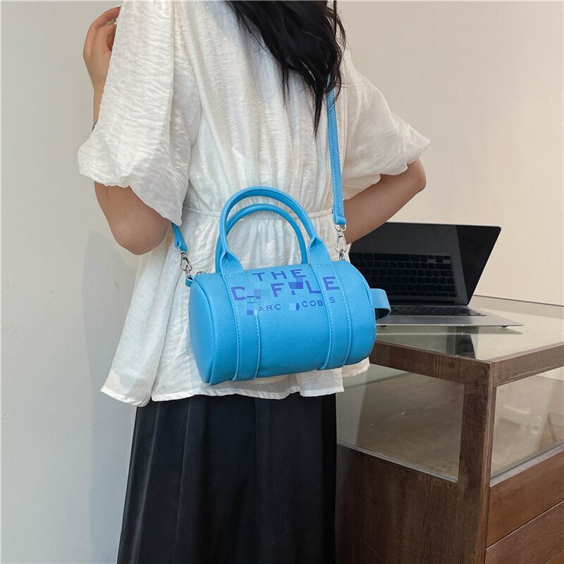 Top brand high-quality brand new free designer bag 2025 new fashionable single shoulder oblique multifunctional handbag new free designer bag