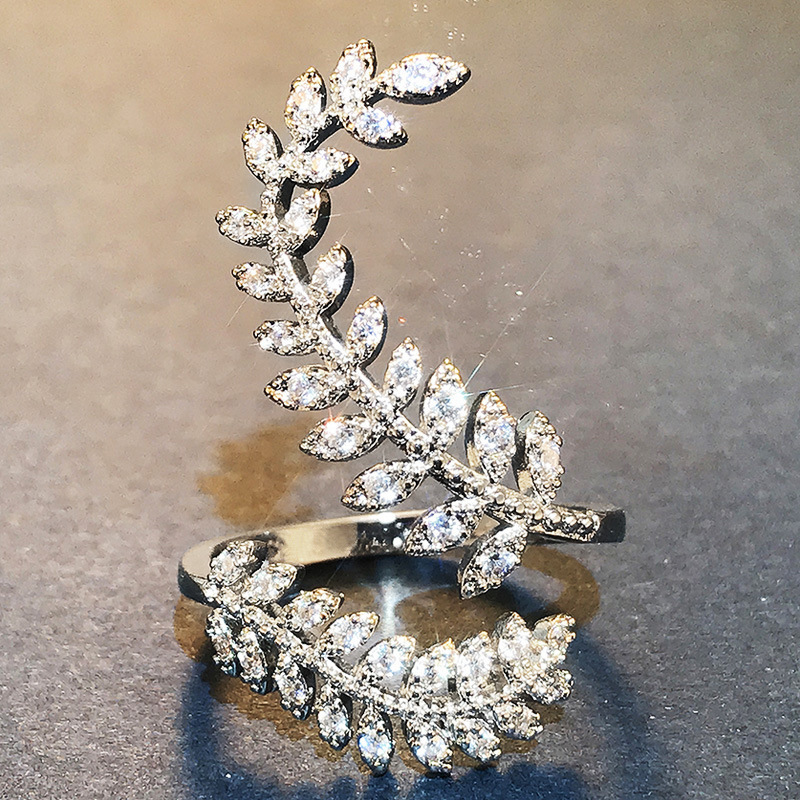 Open Ring Women's 925 Silver Creative Plant Leaf Long Ring Shining White Crystal Ring Classic Diamond Cluster Ring Luxury Jewelry Gift