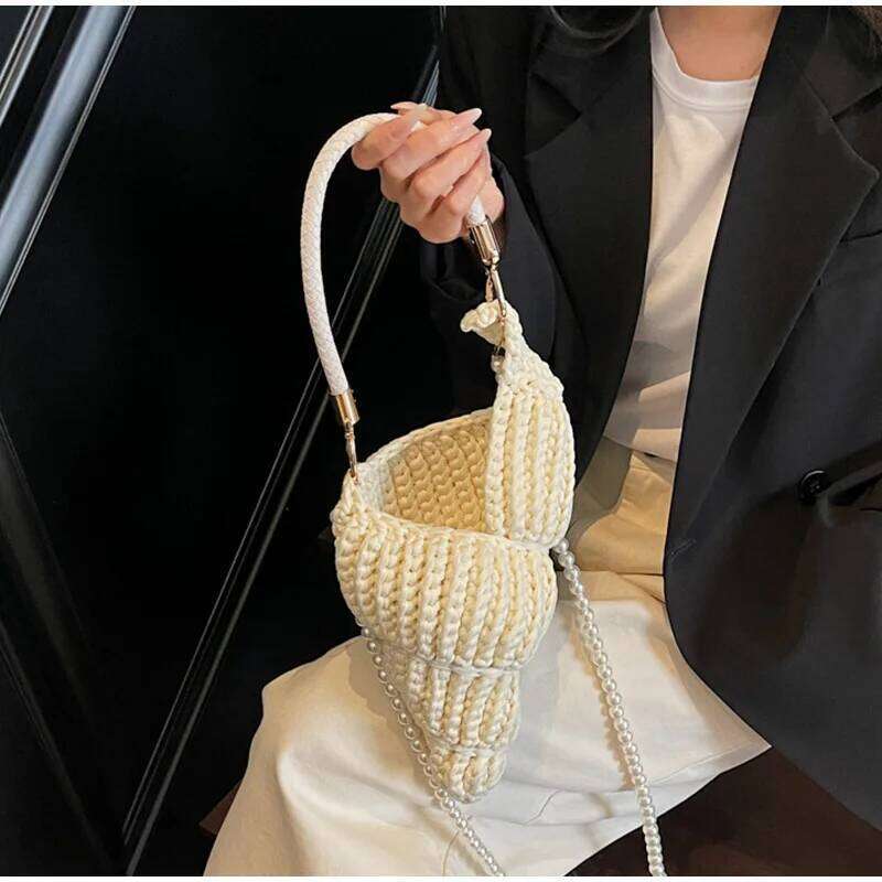 Women's Bags Designer Personalized Cute Pearls Chain Shoulder Crossbody Pure Hand-Woven Fashion Simple Conch Shell Handmade Straw Woven Bag