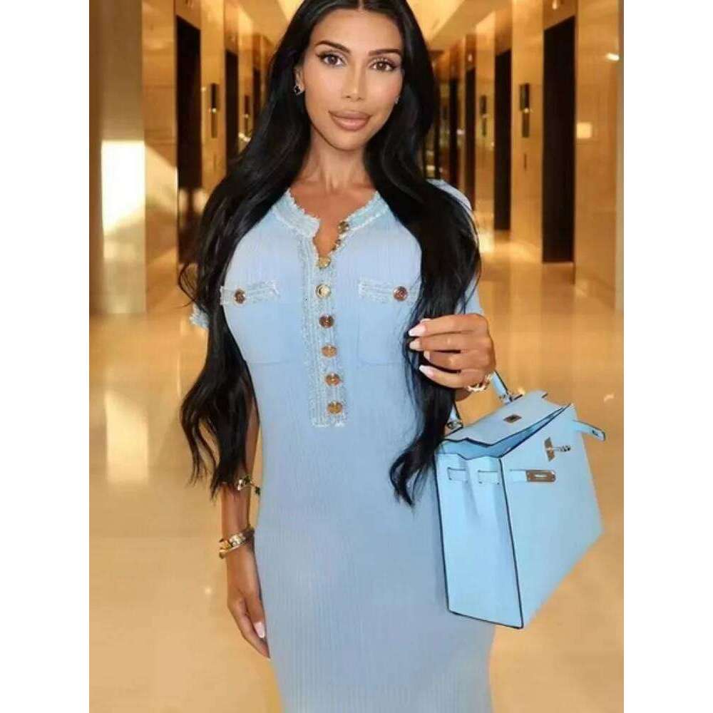 Hot Tight Dresses Elegant Contrasting Women Knit Maxi Dress Chic Neck Short Sleeve Metal Buttons Bodycon Dresses Office Lady Commuting Robe Casual Kne