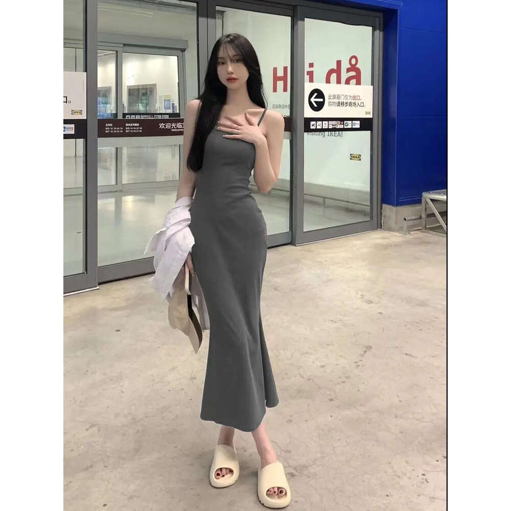 Sweet and Spicy Girl Sleeveless Waist-Cinching Backless Strap for Women Summer Pure Desire Temperament Mermaid Bodycon Dress