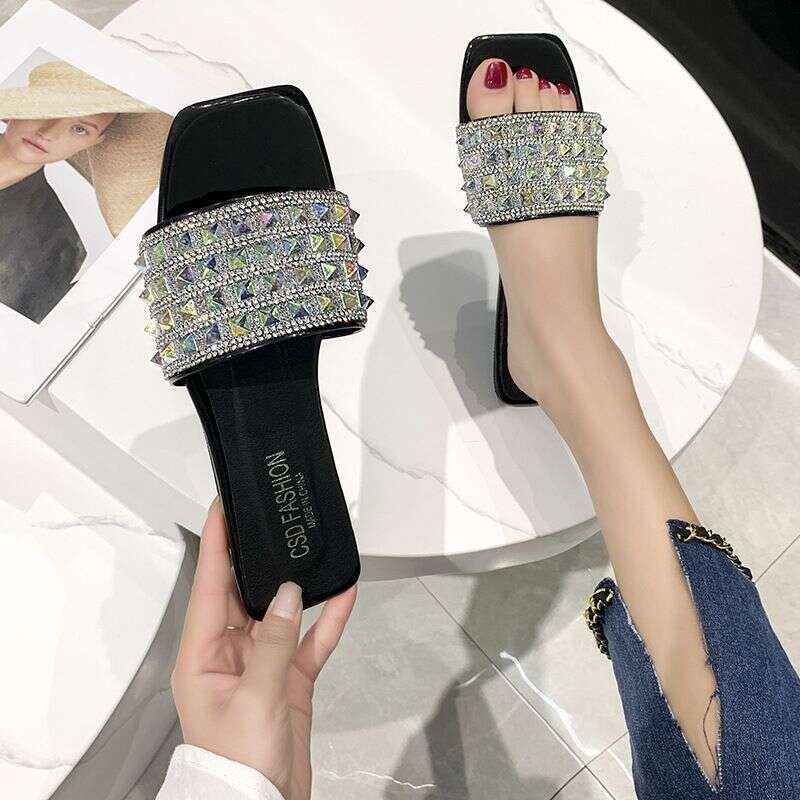 Wholesale Sandals For Outdoor Wear Plus Size Fashion Sandals Rhinestone Slippers For Outdoor Wear Flat And Comfortable New Style Slippers Designer San