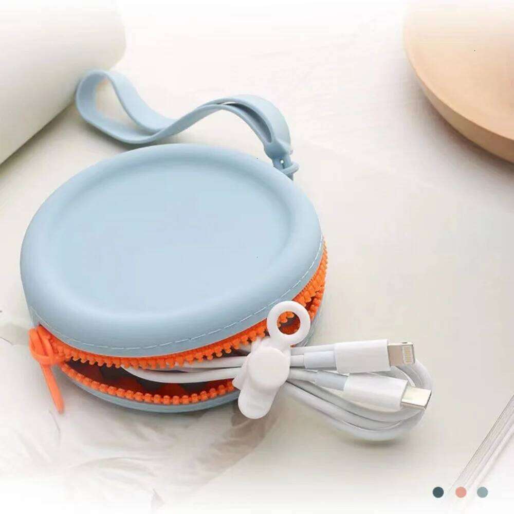 1PCS Adult Kids Zipper Wallets Headphone Mini Storage Key Women Round Silicone Coin Purse Bag 2024