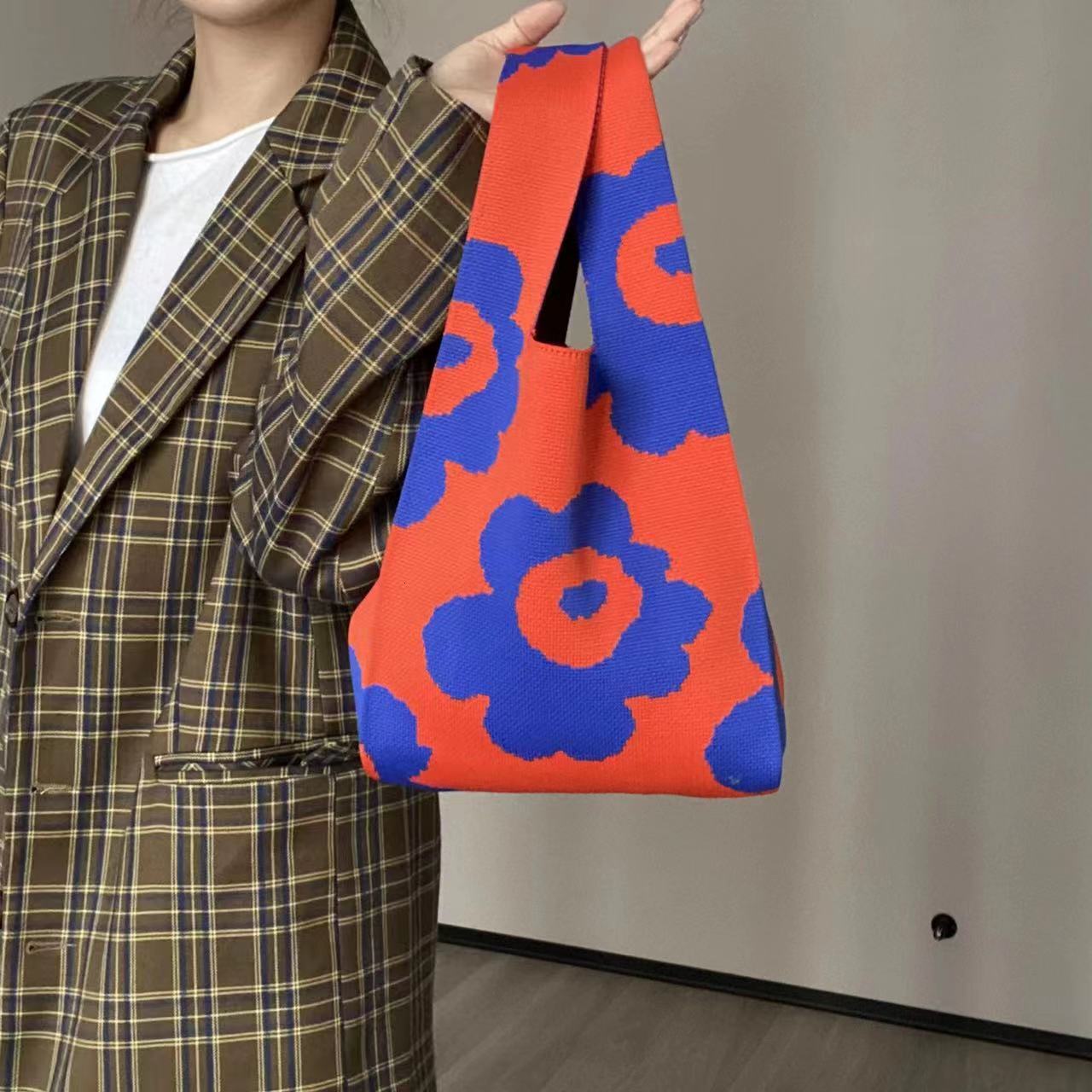 Top quality Brand High Quality New Style Style Knitted Bag Fashion Simple Knit Shoulder Bag Floral Tote Bag Factory New Free Delivery Designer Bag