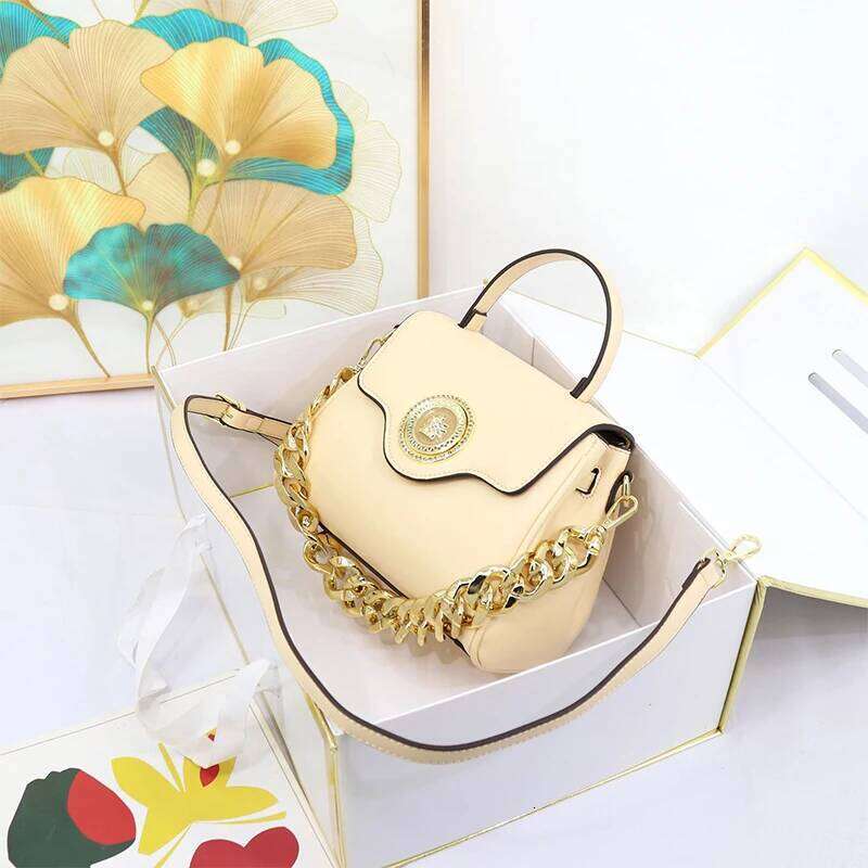 Women's Bags Designer Brand Classic Shoulder Women Versatile Retro Acrylic Chain Textured Handbag Large Capacity Flap Crossbody Bag