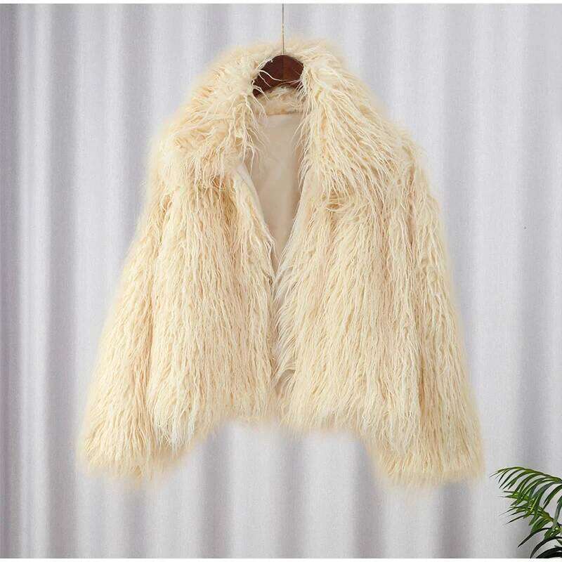 Winter New Fashion Solid Fluffy Coat Women High Street Lapel Collar Faux Fur Jacket Female Casual Overcoats