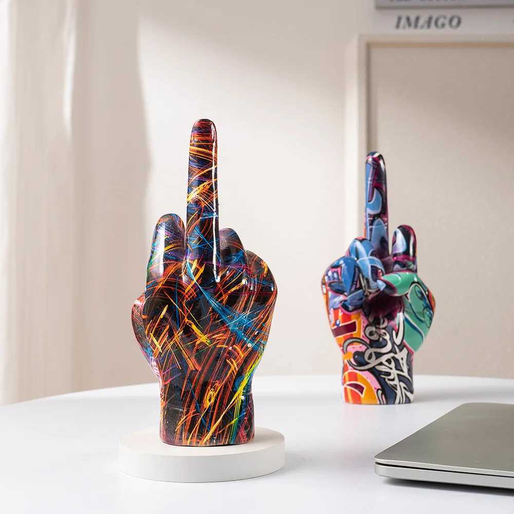 Graffiti Middle Finger Gesture Figurine Popular Street Art Statue Living Room Coat Bookshelf Interior Decoration Y250524