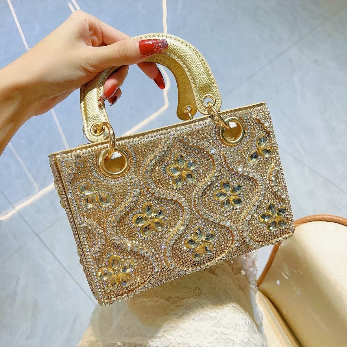 Brand High Quality Style light handbag small carry one shoulder crossbody dinner bag high-quality and large capacity women's bag Free Delivery De