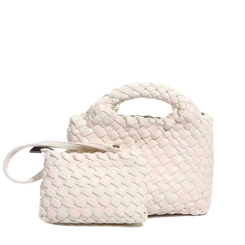 Handheld Woven Basket for Women New Trend This Year Niche Single Shoulder Crossbody Chain Mini Tote Bag