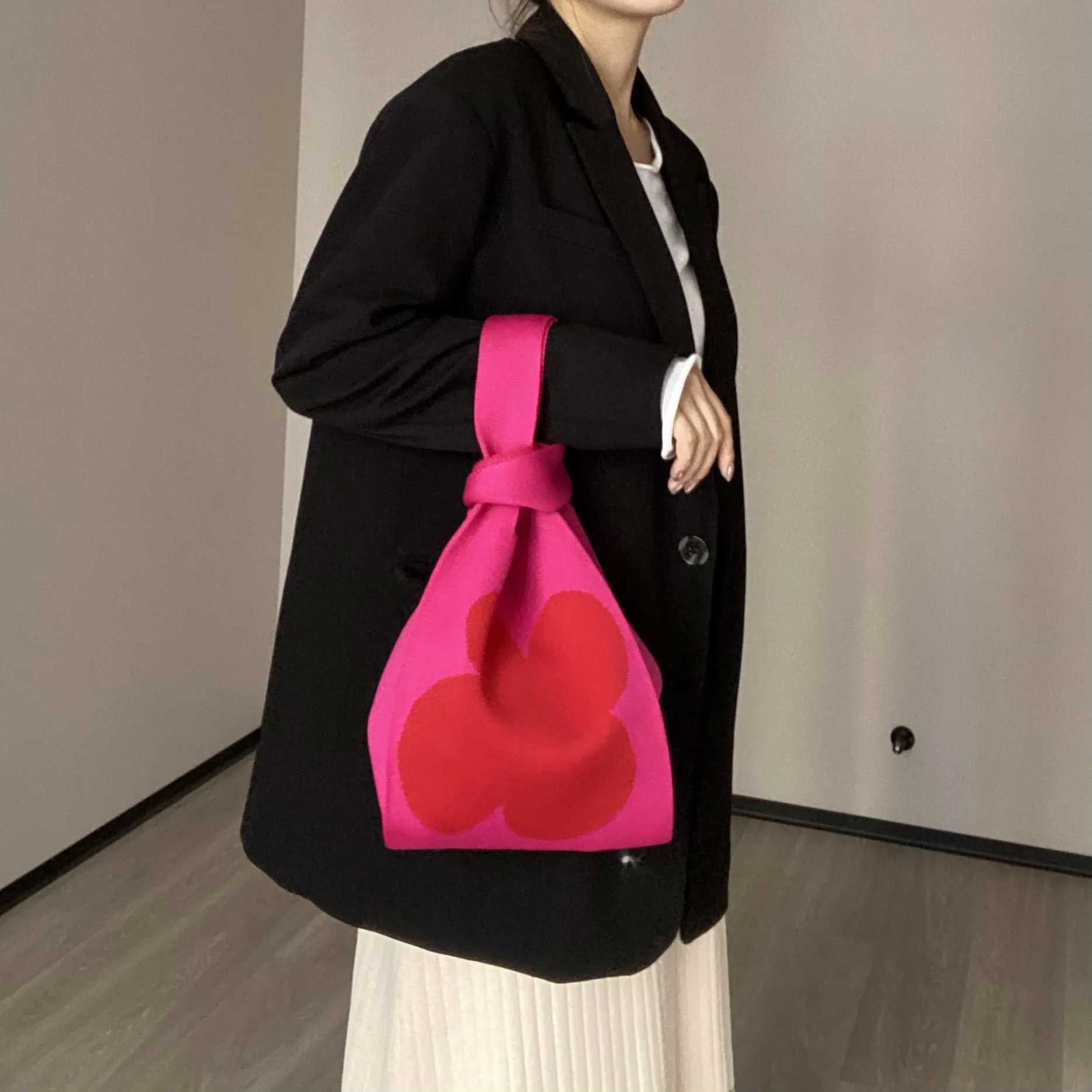 Korean Flower Knitted Bag WomenS Shoulder Bag Fashion Hollow Out Tote Ladies Female Woven Shopper Purse Lady Handbag 2023 W250527