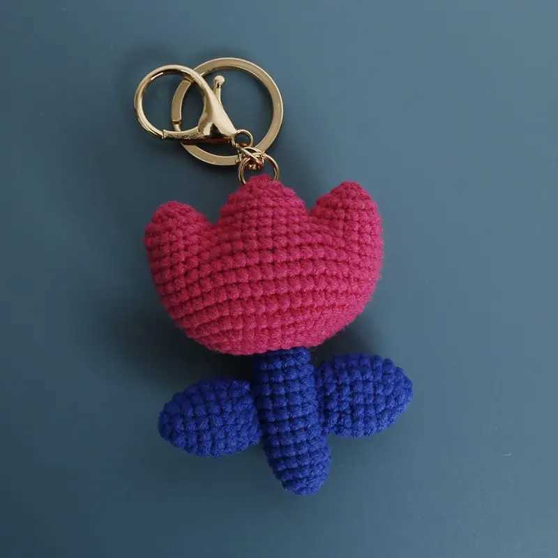 Unique Crochet Tulip Keychains For Car Keys Accessories Handmade Knitting Flower Keychains For Gifts Knitted Bouquet Keyrings W250526