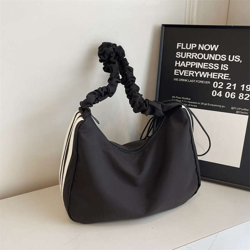 Fashion Pleated Cloud for Women, Crossbody Trendy Versatile Shoulder Bag, Large Capacity, Simple Lightweight Storage Casual Bag
