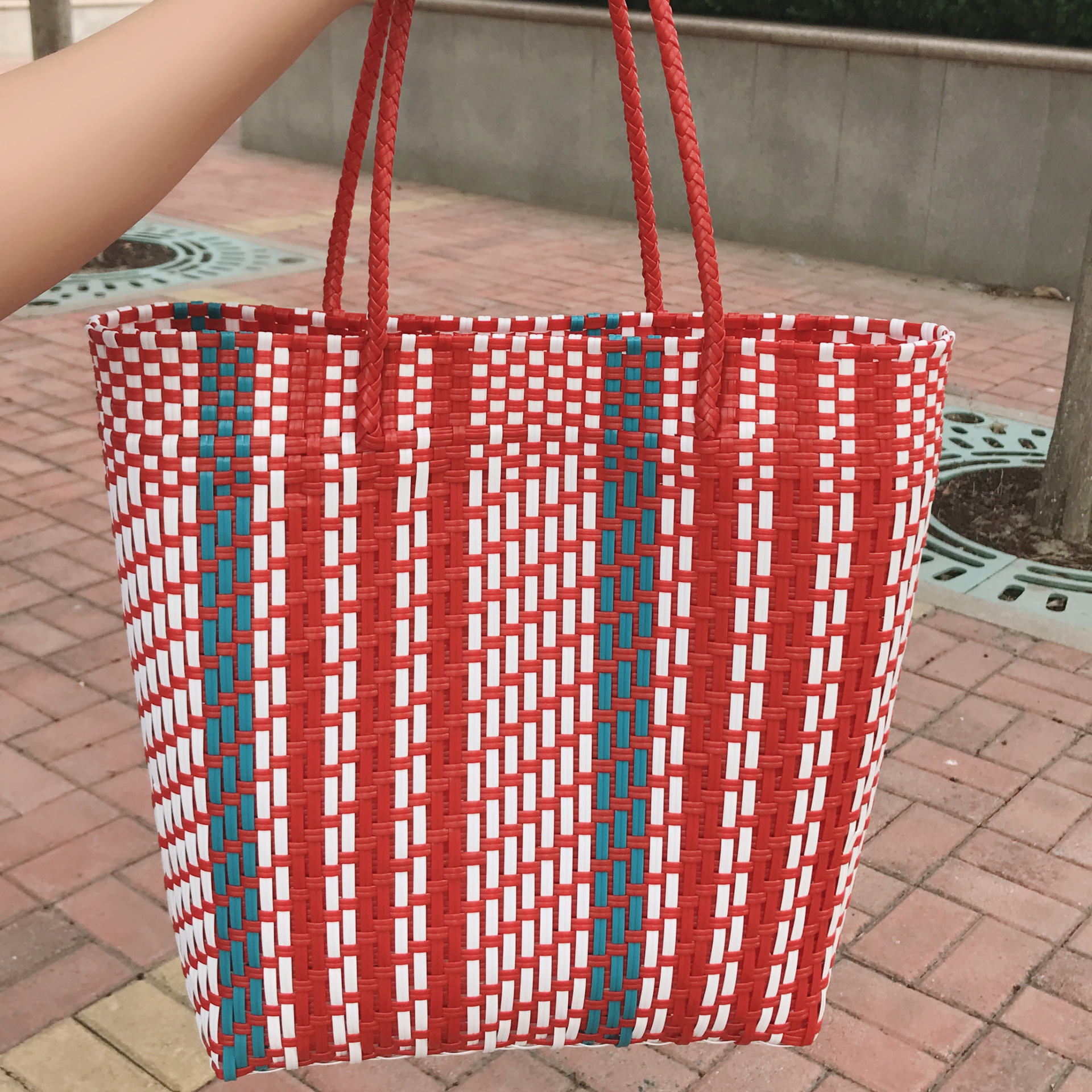 Top quality Brand High Quality Style Plastic Handwoven Striped Bag Style Shopping Shoulder Bag Fashion Woven Women's Bag Wholesale Free Delivery 