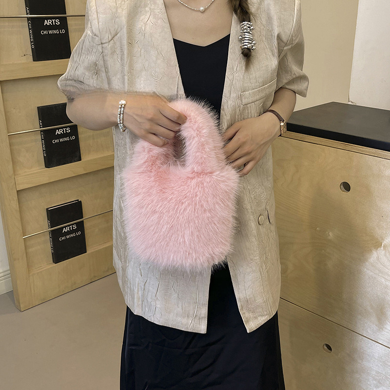 Top quality Brand High Quality New Style Style Autumn Winter 2025 New Plush Handbag Fox Fur Bag Versatile Fashionable Cross-border New Free Delivery D
