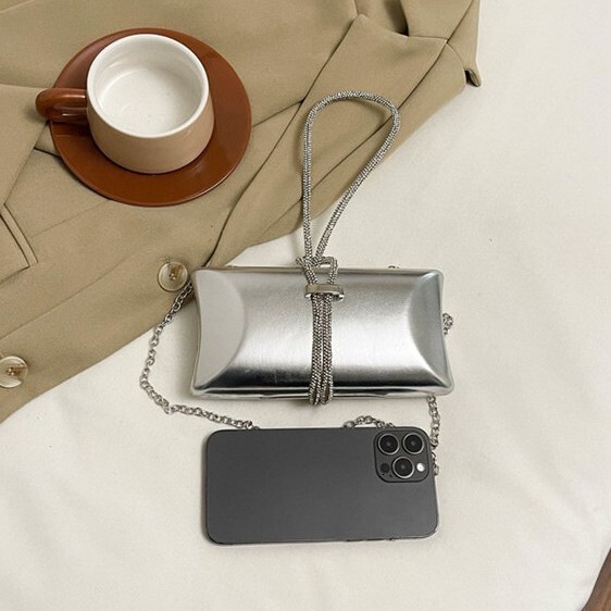 new women s handheld dress new full diamond chain designer leisure crossbody trend bag noble lightweight luxurious banquet bag