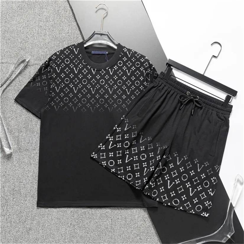 2025ss Designers Men's Tracksuits T Shirt shorts two-piece Sweatershirts fashion Mens womens Tshirts Tracksuit Jogger set summer high quality t shirt tees Suits