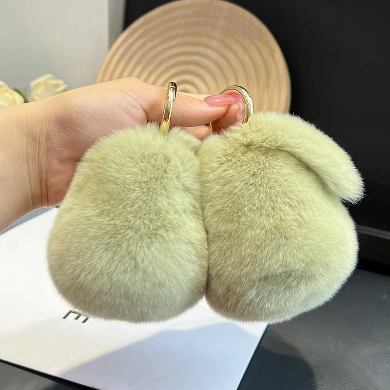 New Cute Fruit Keychain Plush Avocado Car Keychain Pendant Couple Key Cute Plush Doll Backpack Pendant Accessories Car Keychains W250526