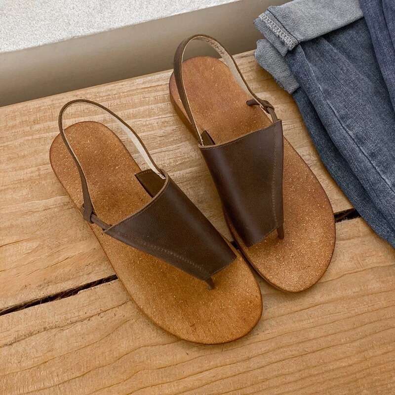 French Style Niche Post Flat Roman Sandals for Women 2025 Summer New Open Toe Outdoor Slippers