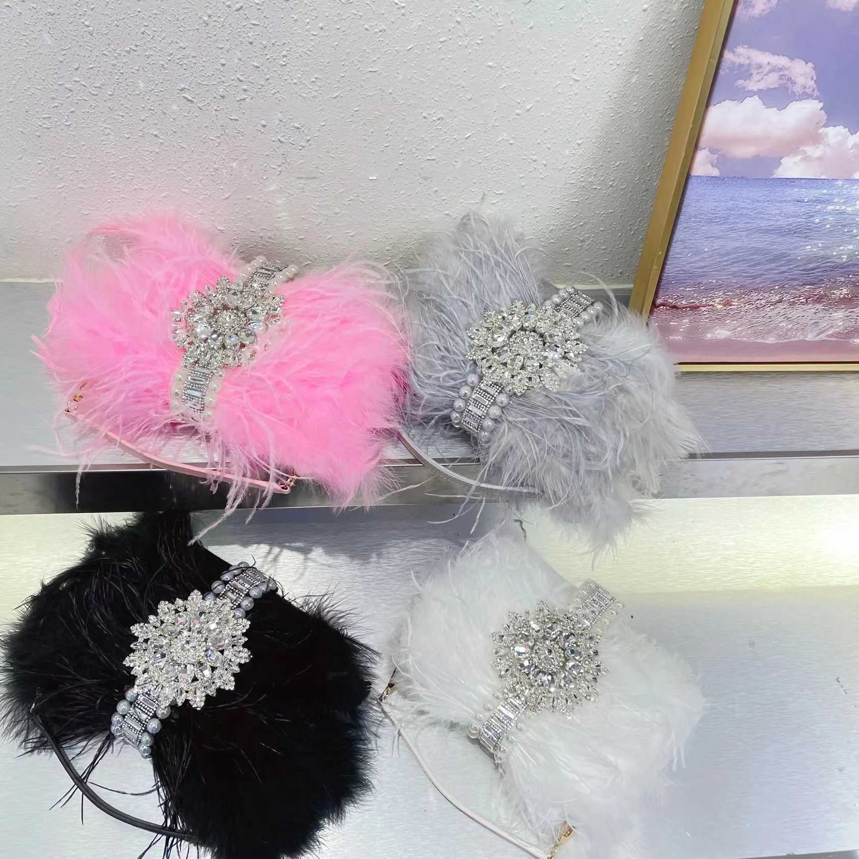 Luxury Feathers Handbags Designer Rhinestone Evening Bags for Women Diamond Shoulder Crossbody Bag Pearl Faux Fur Wedding Purses W250527