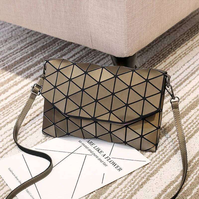 2024 Fashion Women Geometric Messenger Korean Style Single One Shoulder Bag Office Lady Versatile Hand Bag