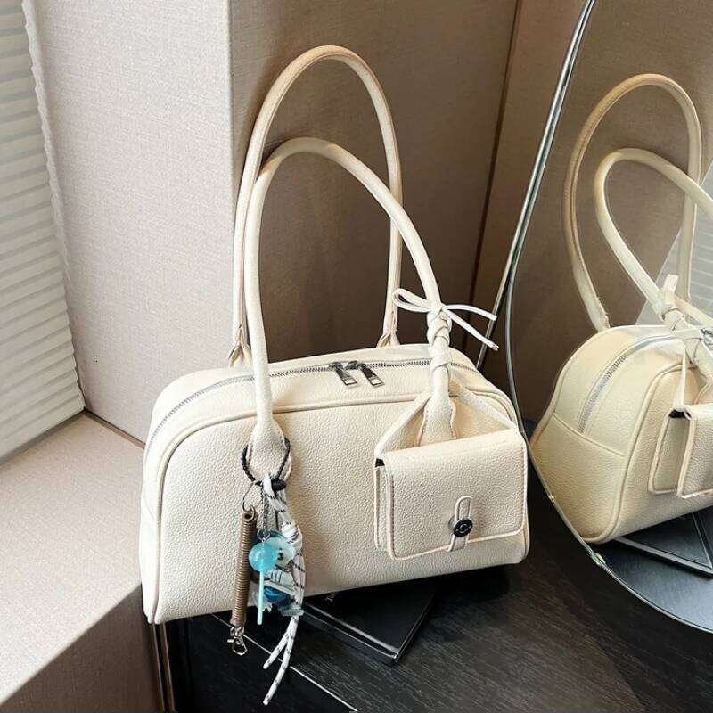 Women's Bags Designer Vintage Textured Leather Bowling Handheld Large Capacity Boston Single Shoulder Women Armpit Bag With Pendant