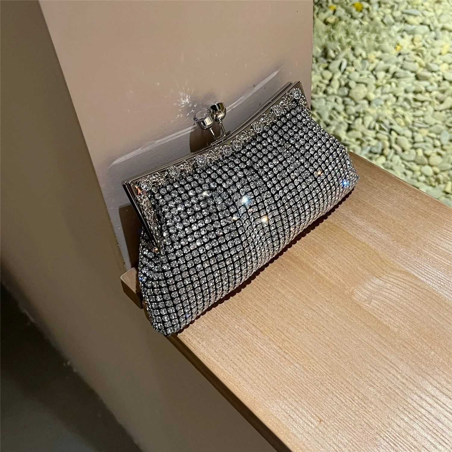 Luxury Silver Crystal Diamond Women Clutch Evening Bag Wedding Crystal Ladies Purse Female Sparkly Wallet for Wedding Party Ins W250527